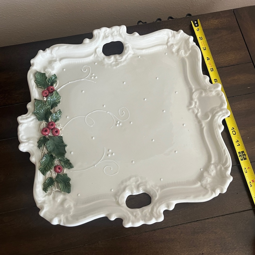 Beautiful Glass Serving Platter Tray with Handles - Holly & Ivy - NWOT - Picture 3 of 5
